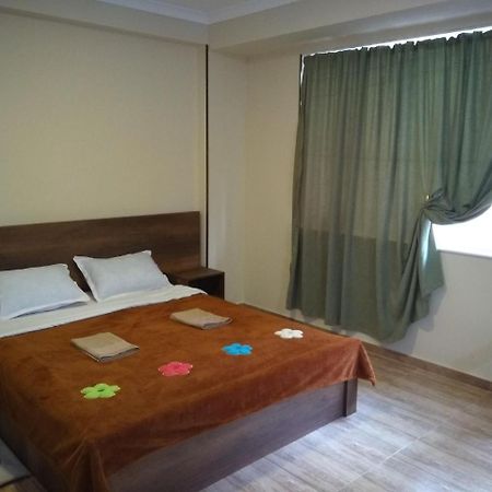 Varazi Apartments Tbilisi Buitenkant foto