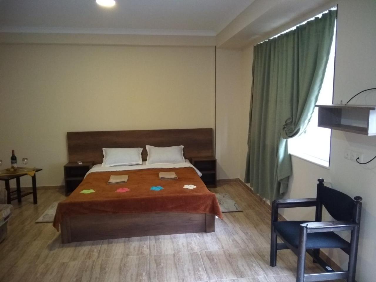 Varazi Apartments Tbilisi Buitenkant foto