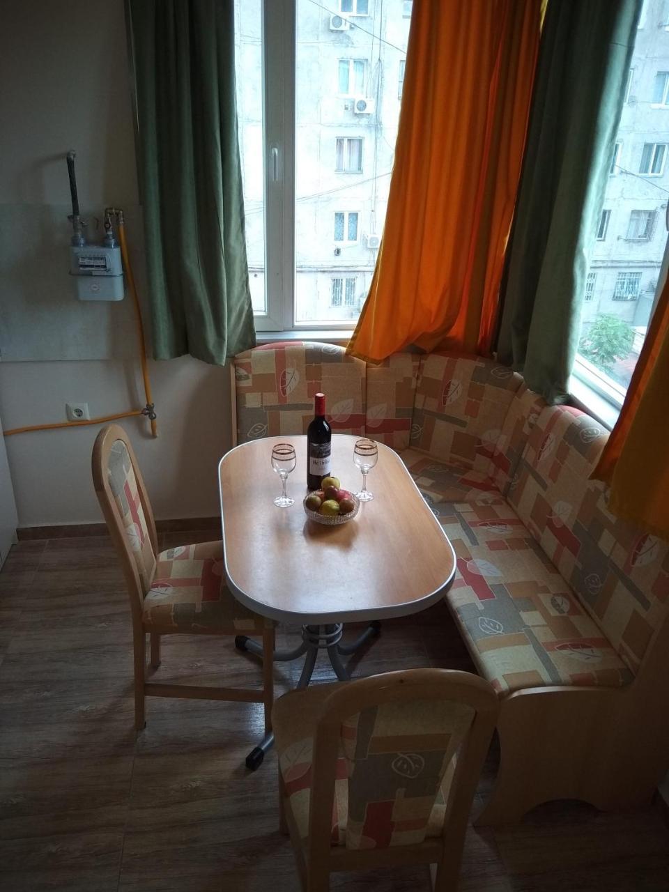 Varazi Apartments Tbilisi Buitenkant foto