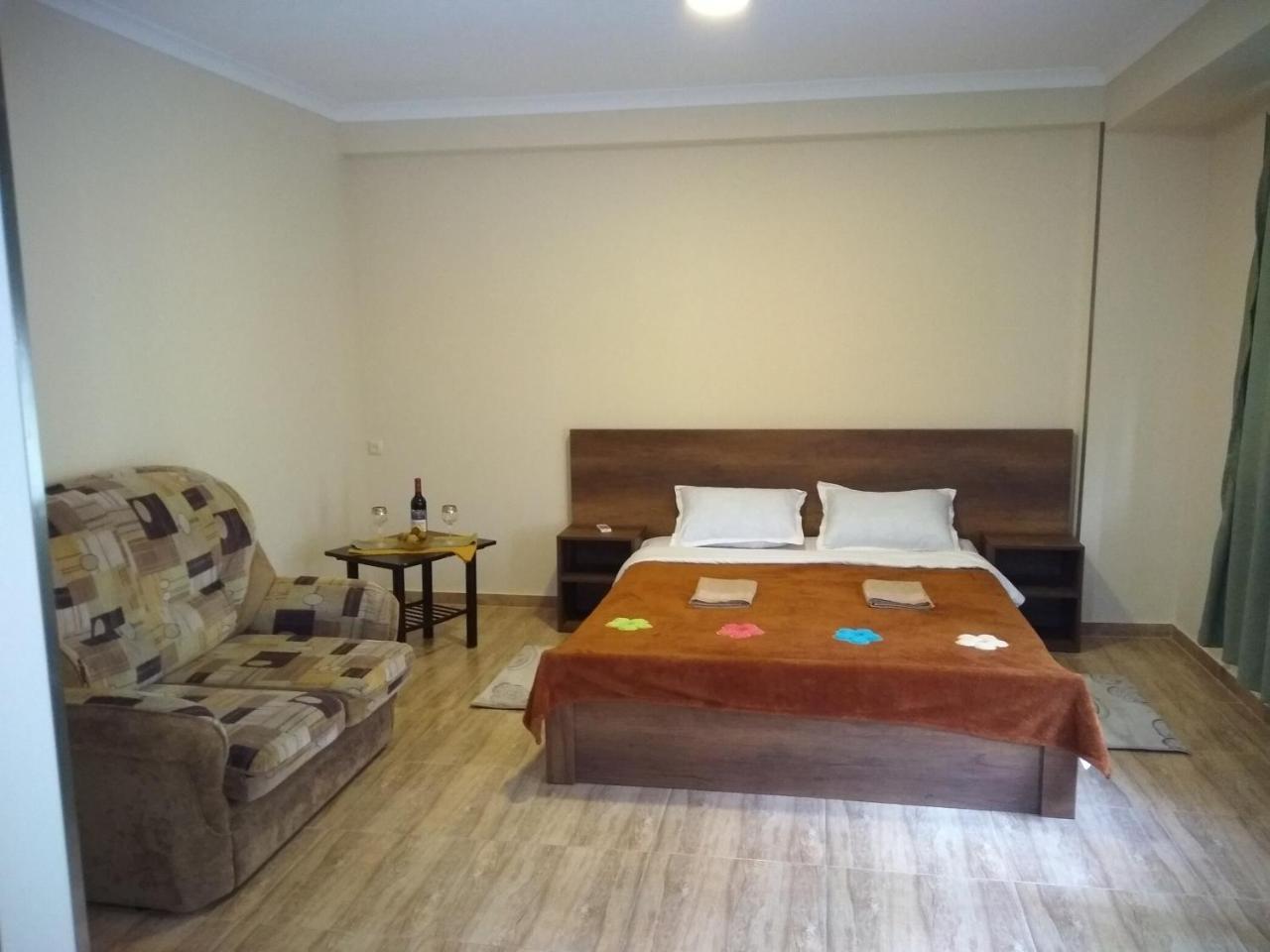 Varazi Apartments Tbilisi Buitenkant foto